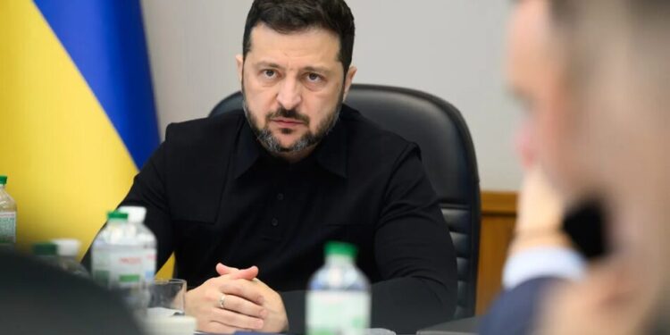 В Україні готують резервні шляхи логістики у прифронтових областях – Зеленський після засідання Ставки