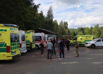 Літні, маломобільні і тяжкохворі – Україні вдалось повернути з окупації ще 13 громадян