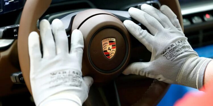 Porsche стає тягарем для групи Volkswagen – ЗМІ