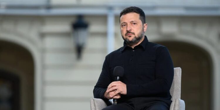 Зеленський назвав питання Донбасу ключовим у війні з росією
