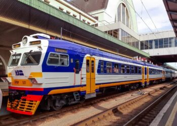 У Києві через повітряну загрозу зупинили рух Kyiv City Express в обох напрямках