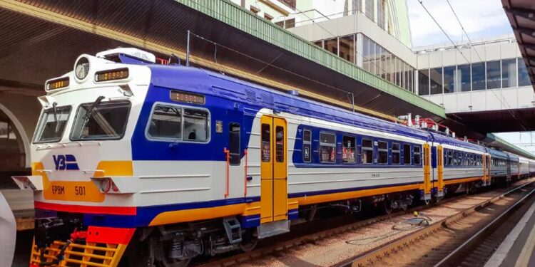 У Києві через повітряну загрозу зупинили рух Kyiv City Express в обох напрямках