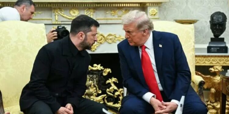 Трамп попросив Зеленського "пригальмувати" з ударами по російських НПЗ через загрозу світової паливної кризи