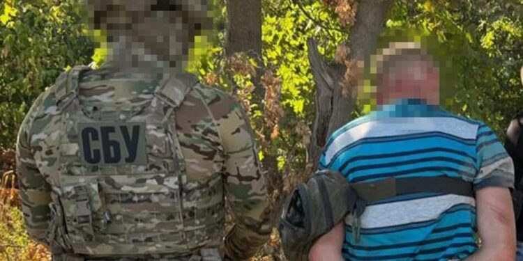 У Кропивницькому СБУ затримала агента фсб із двома ножами