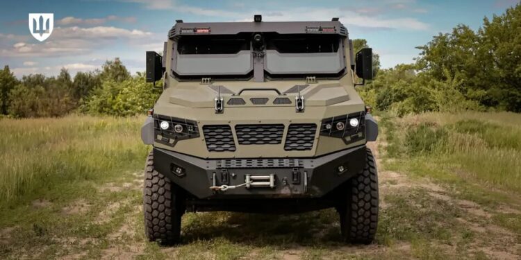 Український бронепікап Gyurza-01 дозволили постачати армії: що може і вміє універсальний автомобіль