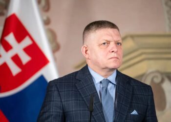 Фіцо пригрозив достроковими виборами у Словаччині через загрозу втрати більшості в парламенті