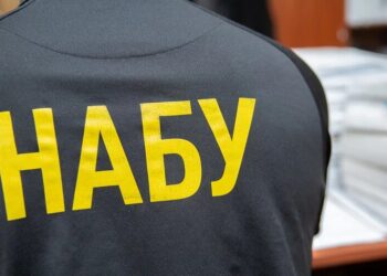 Кривоносу підозру поки офіційно не вручали: НАБУ і САП відреагували на заяву Кравченка