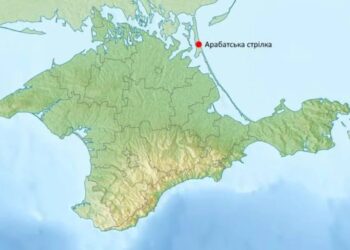 На Арабатській стрілці зафіксували численні осередки пожеж поблизу місць розміщення російських військових