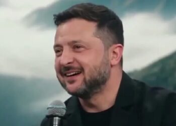 "Зараз молодь – це який вік?" Зеленський зустрівся з молоддю країн Карпатської вісімки