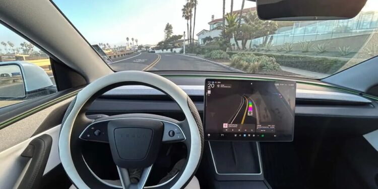 Tesla поки без автопілота FSD у ЄС – рішення відклали