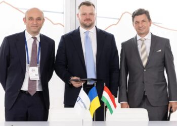 Нафтогаз і MOL створять сховища пального для України в Угорщині