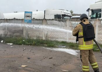 росія двічі за ранок атакувала АЗС на Житомирщині – чи відкрита траса
