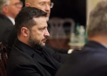 "Цю війну росія без тиску не завершить": Зеленський зустрівся з конгресменами
