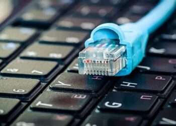 Через російський обстріл у Києві можливі перебої з інтернетом – провайдери