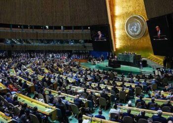 Світові лідери хочуть посилити контроль над ШІ, тоді як Трамп робить ставку на "надінтелект" – ЗМІ