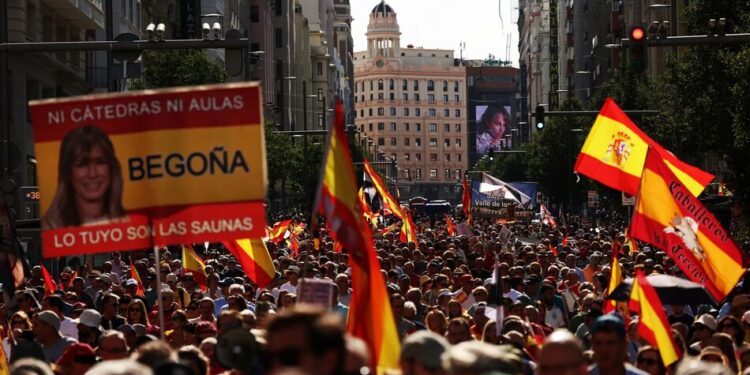 В Іспанії спалахнув масштабний протест проти житлової кризи після виселення 87-річної жінки