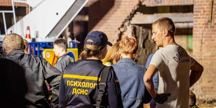 У Хмельницькому завершили розбір завалів будинку після атаки БПЛА рф