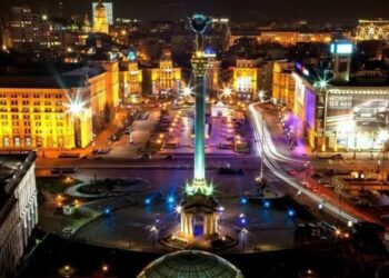 росіяни масовано атакували Київ балістикою – монітори повідомляють про щонайменше 12 ракет