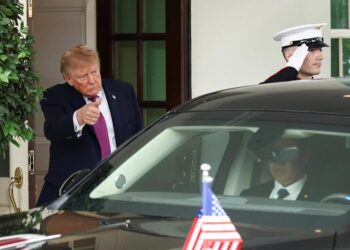 "Експерт із каменю" і "чудова зустріч" – Трамп поділився першими враженнями після зустрічі із Сі у Білому домі