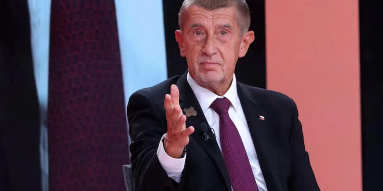 Прем'єр Чехії пообіцяв відправити дві бригади в разі нападу росії на Балтію