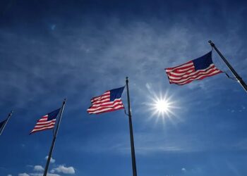 США закликали Україну й росію призупинити удари під час візитів Віткоффа і Кушнера до москви та Києва – ЗМІ