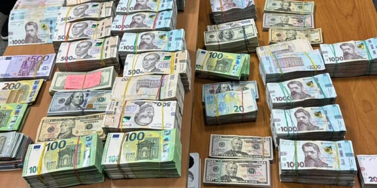 Викрито “конвертаційний центр” з фінансовими операціями на понад 23 млрд гривень – Офіс Генпрокурора