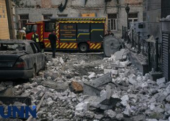 У Києві внаслідок удару рф пошкоджено будівлю Вищої ради правосуддя, є постраждалі