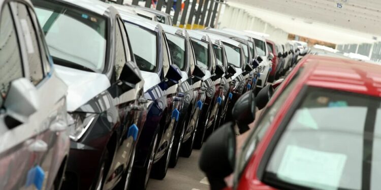 ЄС закликав Китай добровільно обмежити експорт гібридних авто задля уникнення торговельної війни