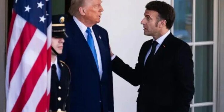 Макрон відповів Трампу на зазіхання щодо Сен-П'єр і Мікелон