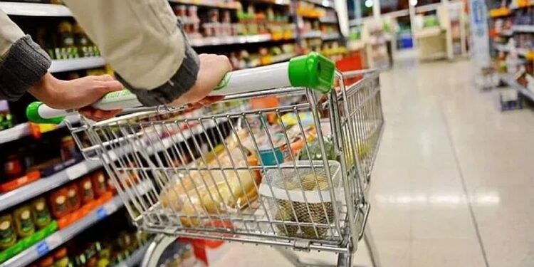 Ціни на продукти в Україні можуть зрости через проблеми з логістикою, але дефіциту немає