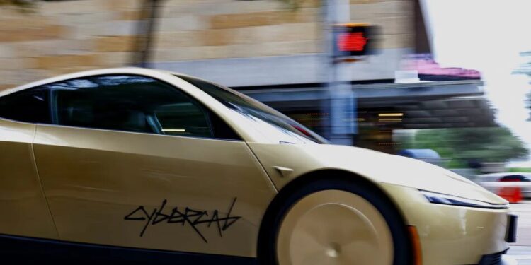 Tesla запускає роботаксі Cybercab: чому це може стати викликом для США