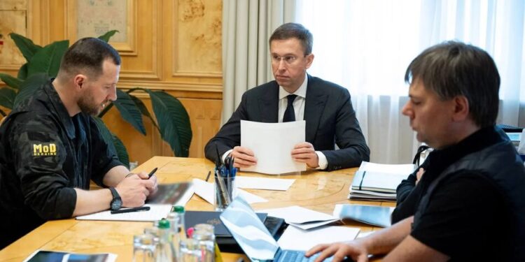 Кабмін має закрити частину дефіциту в 27 млрд доларів на Сили оборони за рахунок внутрішніх джерел – Корецький