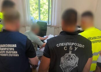 Внесли дані про 857 фіктивно мобілізованих: керівникам трьох ТЦК повідомили про підозри