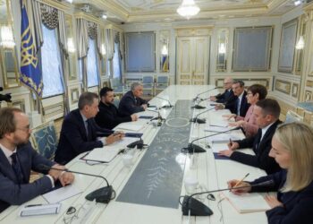 Зеленський і президентка ЄБРР обговорили захист енергетики, а також кроки на підтримку українців