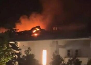 У махачкалі під час атаки дронів пролунали вибухи біля морського порту та театру – OSINT