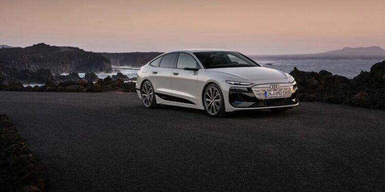 Електрокар Audi встановив рекорд Гіннеса, проїхавши 1338 км на одному заряді