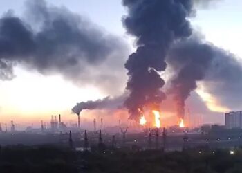 Зеленський підтвердив атаку на важливий об’єкт нафтової промисловості в московському регіоні