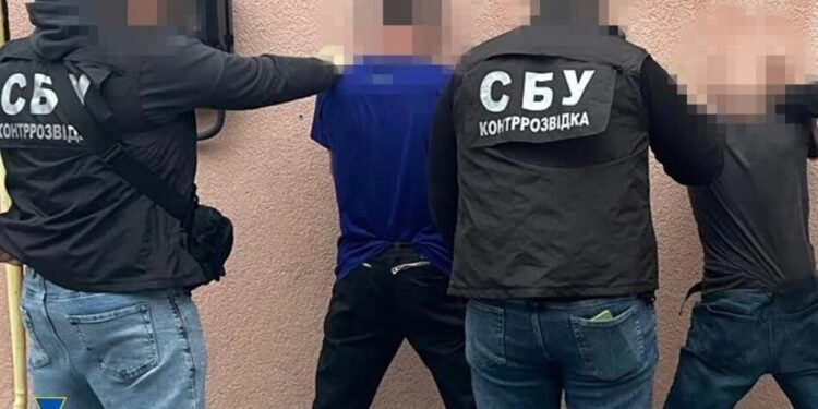 Вибух біля ТЦК на Львівщині: затриманих підозрюють у теракті, у помешканні одного з них знайшли ще дві саморобні вибухівки