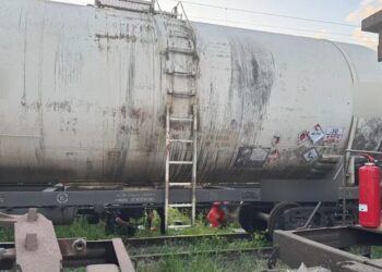 У Львові 13-річний хлопець зазнав ураження струмом, залізши на вагон заради селфі