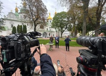 Польща не блокуватиме відкриття переговорних кластерів про вступ України до ЄС – Сікорський