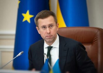 Кабмін запроваджує жорсткий режим економії бюджетних коштів, вже знайдено 70 млрд гривень