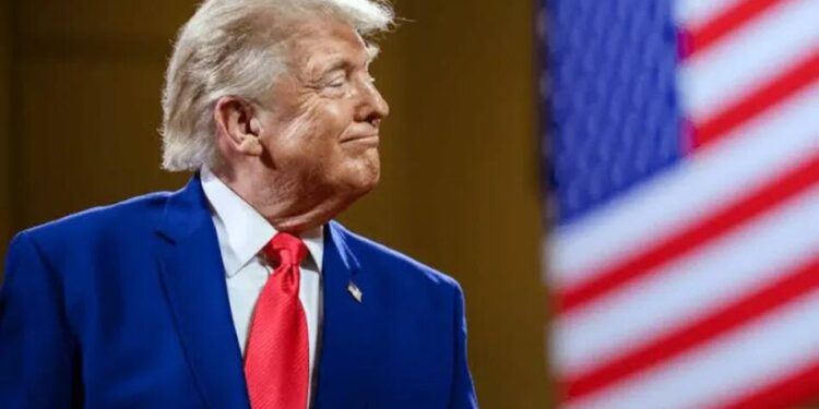 Суд зобов'язав адміністрацію Трампа розкрити творців таємного фонду на $1,8 млрд