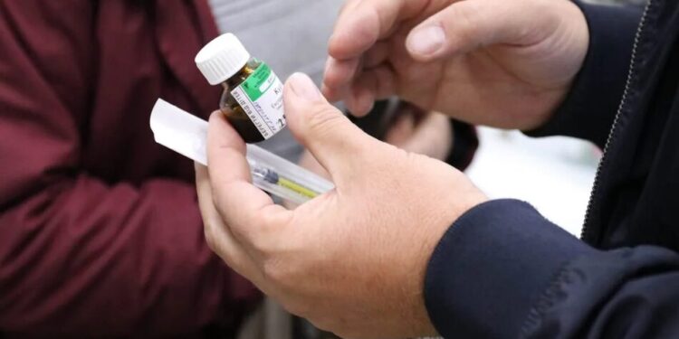 В Україні вперше пацієнтка з онкологічним захворюванням отримала ліки з медичним канабісом