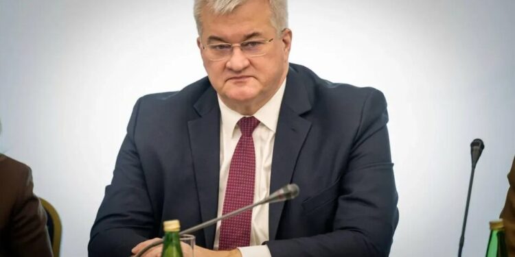 Україна підготувала список понад 20 російських олігархів для санкцій ЄС – Сибіга