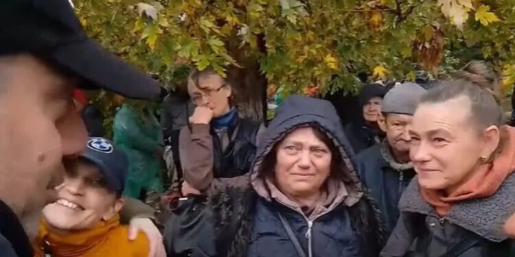 Лубінець показав перші кадри з Олешок: делегація зустрілася з місцевими
