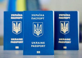 Більше трудових віз, менше тимчасового житла: Чехія змінює правила для українців