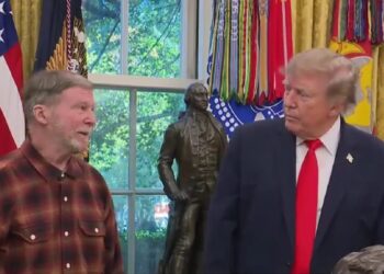 Трамп назвав "дурними людьми" прихильників посилення санкцій проти росії