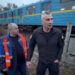 У Києві російська ракета влучила в Південний міст – частково зупинили метро та змінили рух автобусів