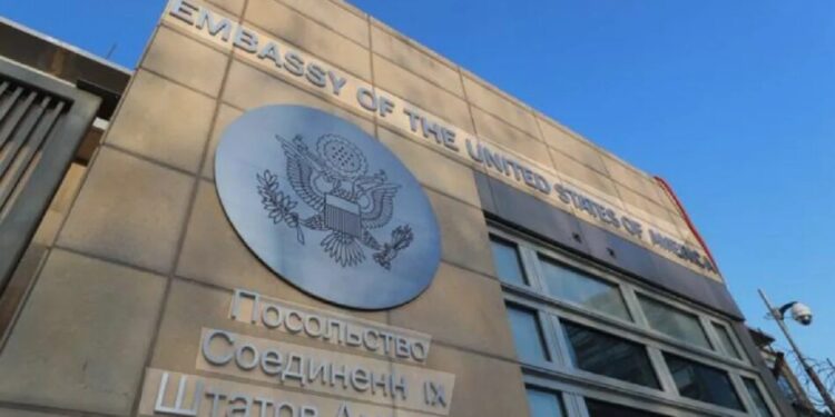 Посольство США в рф випустило застереження через повідомлення про легеневу чуму в іркутську