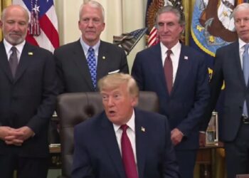 Трамп знов звинуватив Україну у зростанні цін на дизельне пальне в США